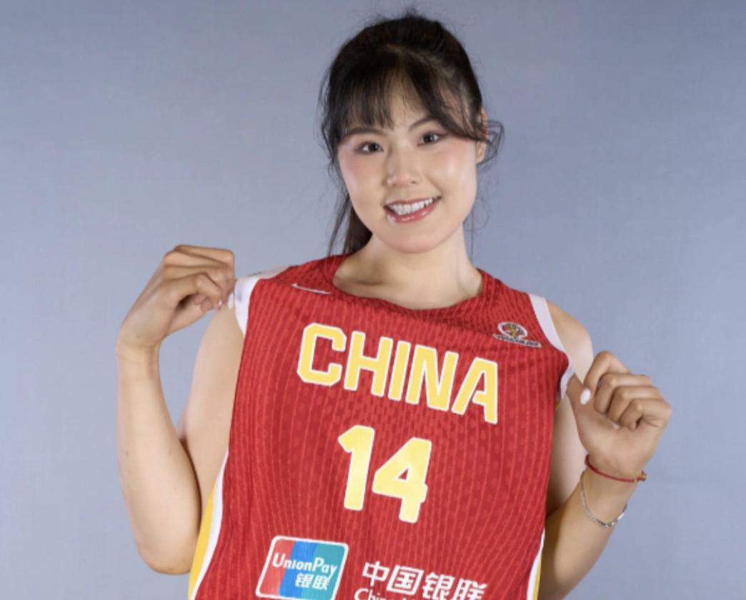 b体育下载-移动长城,李月汝三分10中6砍下21分11板&韩旭14分4板